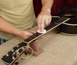 Musikinstrumente verkaufen Wert Experte Reinigung